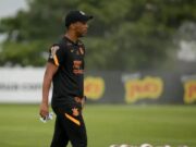 Vitória do Flamengo expõe ainda mais o novato Fernando Lázaro no Corinthians