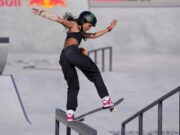 Rayssa Leal supera lesão e é campeã mundial de Skate Street, em Sharjah