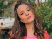 Larissa Manoela reúne melhores cliques no Instagram e é exaltada: “mulherão!”