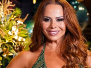 Viviane Araújo comemora 48 anos ao lado da família e amigos famosos: “Especial!”