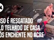 Vídeo mostra momento em que idoso é resgatado pelo telhado de casa após enchente