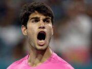 Alcaraz elimina o último americano em Miami e reencontra Sinner em semifinal