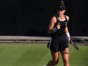 Bia Haddad sente dores e abandona torneio a 5 dias do início de Wimbledon