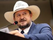 Grupo cria abaixo-assinado em apoio a Cattani