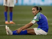 Brasil empata com a Jamaica, é eliminado e Marta dá adeus às Copas do Mundo