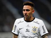 Mosquito se irrita com piada sobre morte de seu pai durante transmissão do jogo do Corinthians
