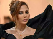 Anitta expõe fã que supostamente cobrava por foto com ela: ‘Diz que é da equipe’