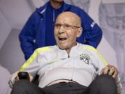 Zagallo apresenta melhora, mas ainda não tem previsão de alta, diz boletim médico