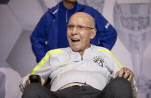 Zagallo apresenta melhora, mas ainda não tem previsão de alta, diz boletim médico