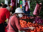 Alimentos ficam mais baratos pelo terceiro mês seguido, mostra IBGE