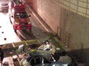 Motorista perde controle de carro e bate em trincheira de Cuiabá na madrugada