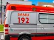 Homem usa garrafa para cortar pescoço da mulher durante briga após bebedeira