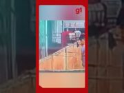 Funcionário de fábrica de cerveja é flagrado urinando em tanque na China