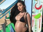 Na reta final da gravidez, MC Mirella posa exibindo o barrigão e reflete: ‘Uma vida’