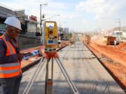 Número de operários reduz e obra do BRT entra em marcha lenta