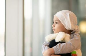 Oncologista alerta para os sintomas de câncer infantil