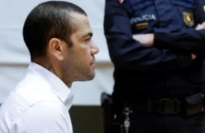 Daniel Alves é condenado por ‘agressão sexual’ na Espanha; entenda o caso