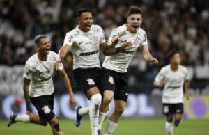 Corinthians torce para o São Paulo contra Inter de Limeira para ter o sonho da vaga