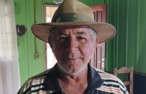 Homem de 59 anos morre após bater moto contra meio-fio