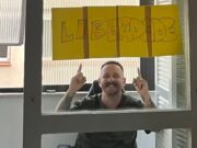 Mulher é demitida do trabalho e reação de marido viraliza nas redes sociais: “Liberdade”