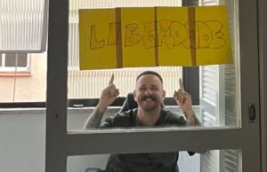 Mulher é demitida do trabalho e reação de marido viraliza nas redes sociais: “Liberdade”