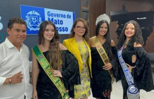 A Primeira Dama do estado de Matogrosso Dona @virginiamendesoficial recebeu hoje no auditório do palácio Paiaguas as vencedoras do tradicional concurso @missmatogrossoestudantil realizado no Dia 02 de março nas dependências do Teatro Cerrado ZULMIRA CANAVARROS