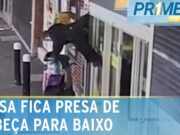 Mulher cai de altura de 2 metros durante acroyoga, quebra vértebras e fica tetraplégica