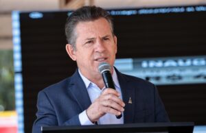 Governador Mauro Mendes , Preocupado com a situação dos empresários de Chapada dos Guimarães, designa os Deputados Avalone e Diego Guimarães na presença do presidente da ALMT Botelho, os designa para rever linhas de créditos para o aporte de ajuda financeira