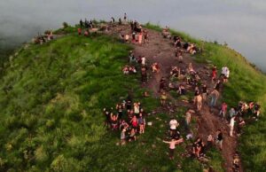 Mais de 500 pessoas subiram o Morro de Santo Antônio entre sexta e domingo