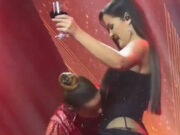 Maiara beija barriga de Maraisa durante show e cria rumores de gravidez: ‘Será?’