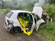 Adolescente capota carro com meia tonelada de maconha na BR-277; veja