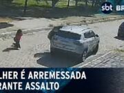 Mulher é arremessada de carro durante assalto na Zona Sul de Natal; veja