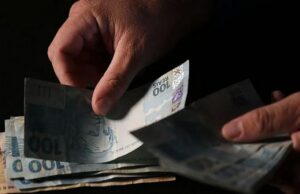 INSS começa o pagamento antecipado do 13º para quem recebe mais que um salário