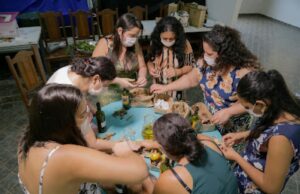 Mulheres ciganas fazem encontro no sábado em Cuiabá