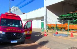 Homem de 41 anos é encontrado morto em calçada após sentir dores no peito