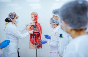 A chance que você tanto esperava para se tornar médico no Brasil, estudando no Paraguai