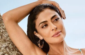 De biquíni de crochê, Juliana Paes curte praia no Rio de Janeiro: ‘Fim de tarde’