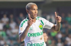 Após quinta derrota Cuiabá admite reintegrar Deyverson