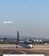 Avião bimotor pousa ‘de nariz’ em São Paulo após pane; veja
