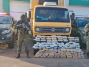 Dois homens são presos com 153 tabletes de ‘supermaconha’ em caminhão da Prefeitura de Cáceres