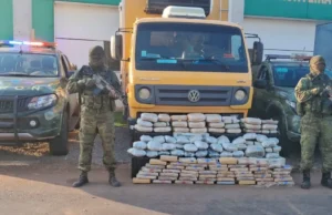 Dois homens são presos com 153 tabletes de ‘supermaconha’ em caminhão da Prefeitura de Cáceres