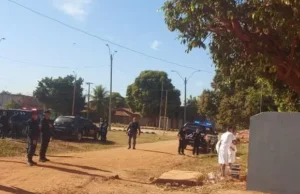 Presos vão limpar pichações feitas por facções em Cáceres