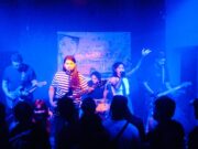 Banda cover cuiabana promete agitar noite de sábado com especial Paramore e Avril Lavigne