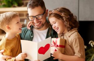 Consumidor pretente gastar R$ 367 com presente para os pais em Mato Grosso, diz pesquisa