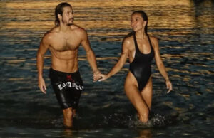 Nicolas Prattes se declara para Sabrina Sato em cliques coladinhos na praia: ‘Por você’