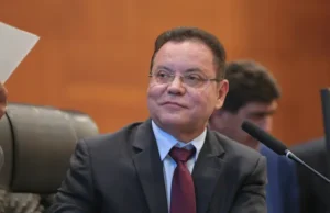 Botelho em crescimento constante ultrapassa os 40% e afirma que o reconhecimento de seu trabalho como gestor e seu alinhamento com a população cuibana , fazem o diferencial de sua campanha