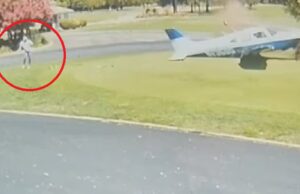 Avião faz pouso de emergência em campo de golfe e quase atropela homem; veja