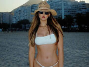 Ex-BBB Eslovênia esbanja corpão sarado em praia de Copacabana; ‘Cheguei, Rio’