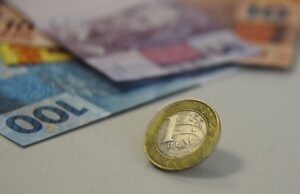 Fitch Ratings eleva projeção para PIB do Brasil em 2024 de 1,7% para a 2,8%