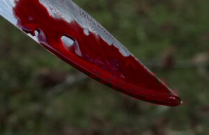 Mulher tenta matar marido a facadas após descobrir traição